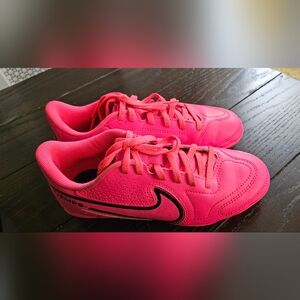 Nike Tempo Kids Pink Athletic Shoes/Soccer Cleats